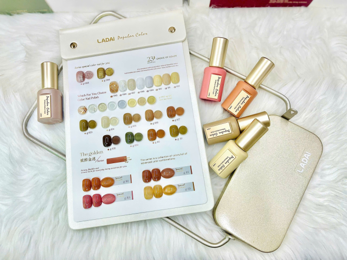 Bộ Sơn Gel Ladai The Gloden (23 chai)