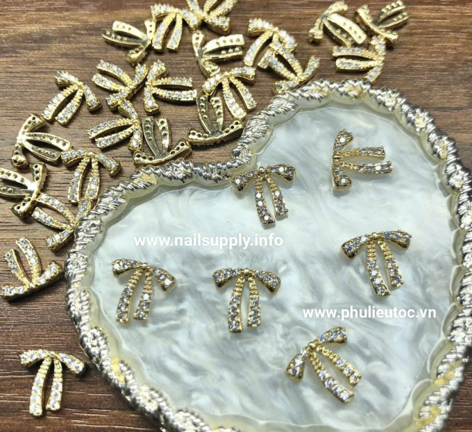 Charm Sắt 14