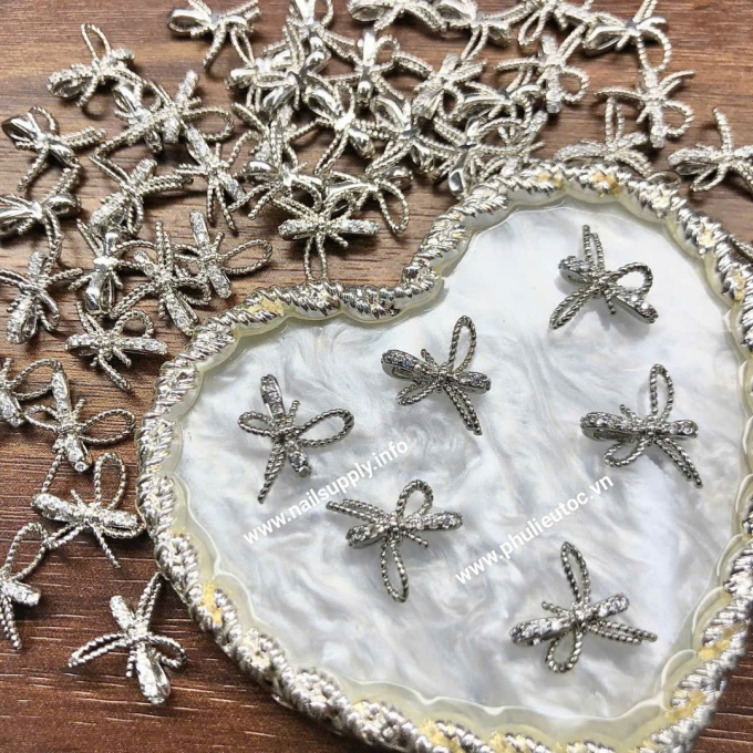 Charm Sắt 14
