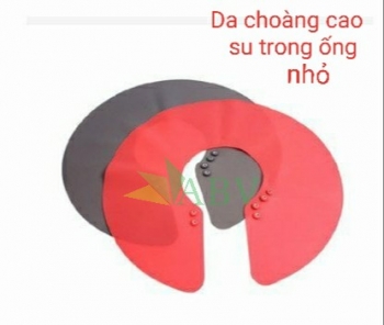 Da choàng cao su trong ống nhỏ