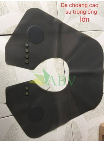 Da choàng cao su trong ống lớn