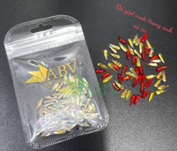 Đá giọt nước trong ánh xà cừ