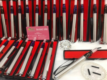 Dao Khắc Có Đèn