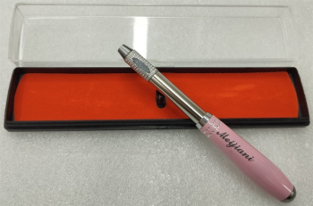 Dao khắc xăm nhỏ