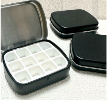 Hộp Đựng Màu Vẽ 12 Ô