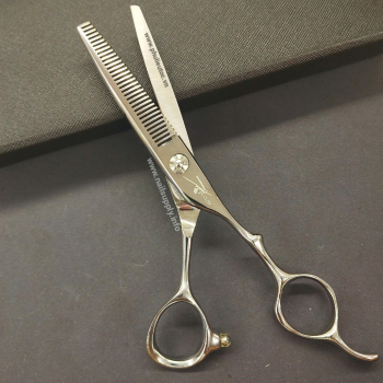 Kéo Tĩa Tóc Artist M16-630