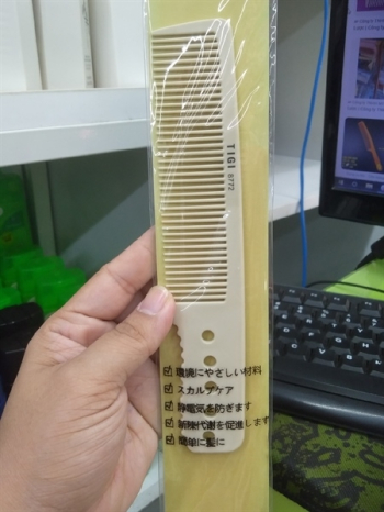 Lược Cắt Tigi 8772