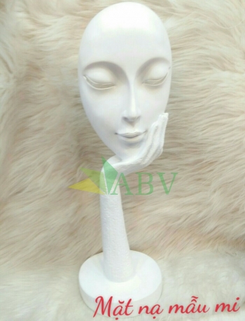 Mặt nạ mẫu mi