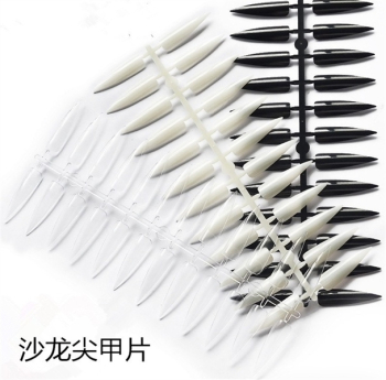 Móng xương cá nhọn