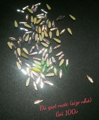 Đá giọt nước nhỏ bịch  (100v)