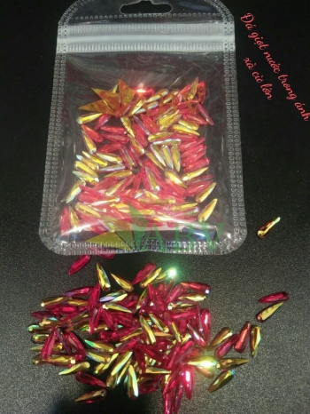 Đá giọt nước trong ánh xà cừ